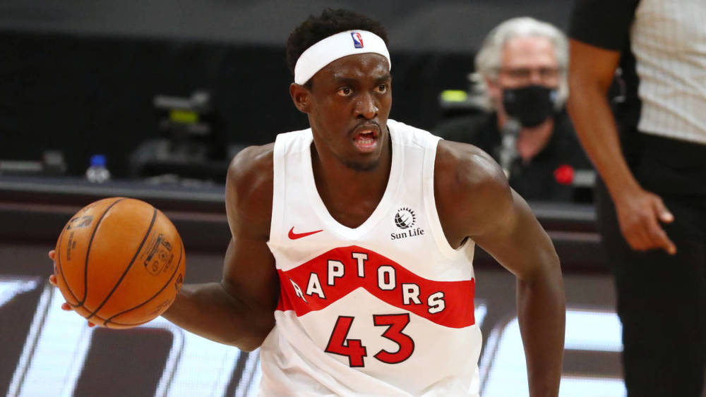 问鼎娱乐手机平台- 猛龙西亚卡姆全面爆发，三双数据力克尼克斯  