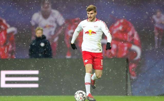  莱比锡红牛主场惨败，主帅赛后坦言需调整战术  